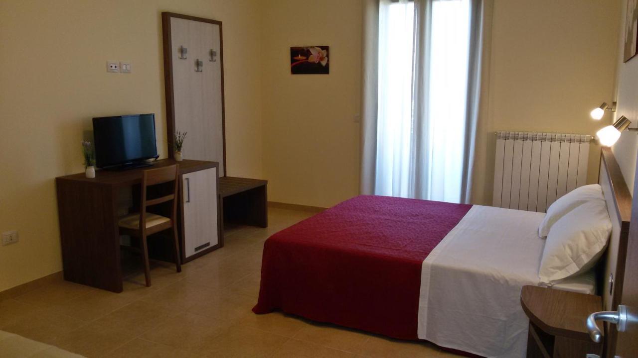 B&B Hotel Helios Uggiano La Chiesa Dış mekan fotoğraf
