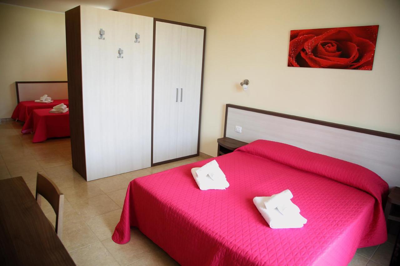 B&B Hotel Helios Uggiano La Chiesa Dış mekan fotoğraf