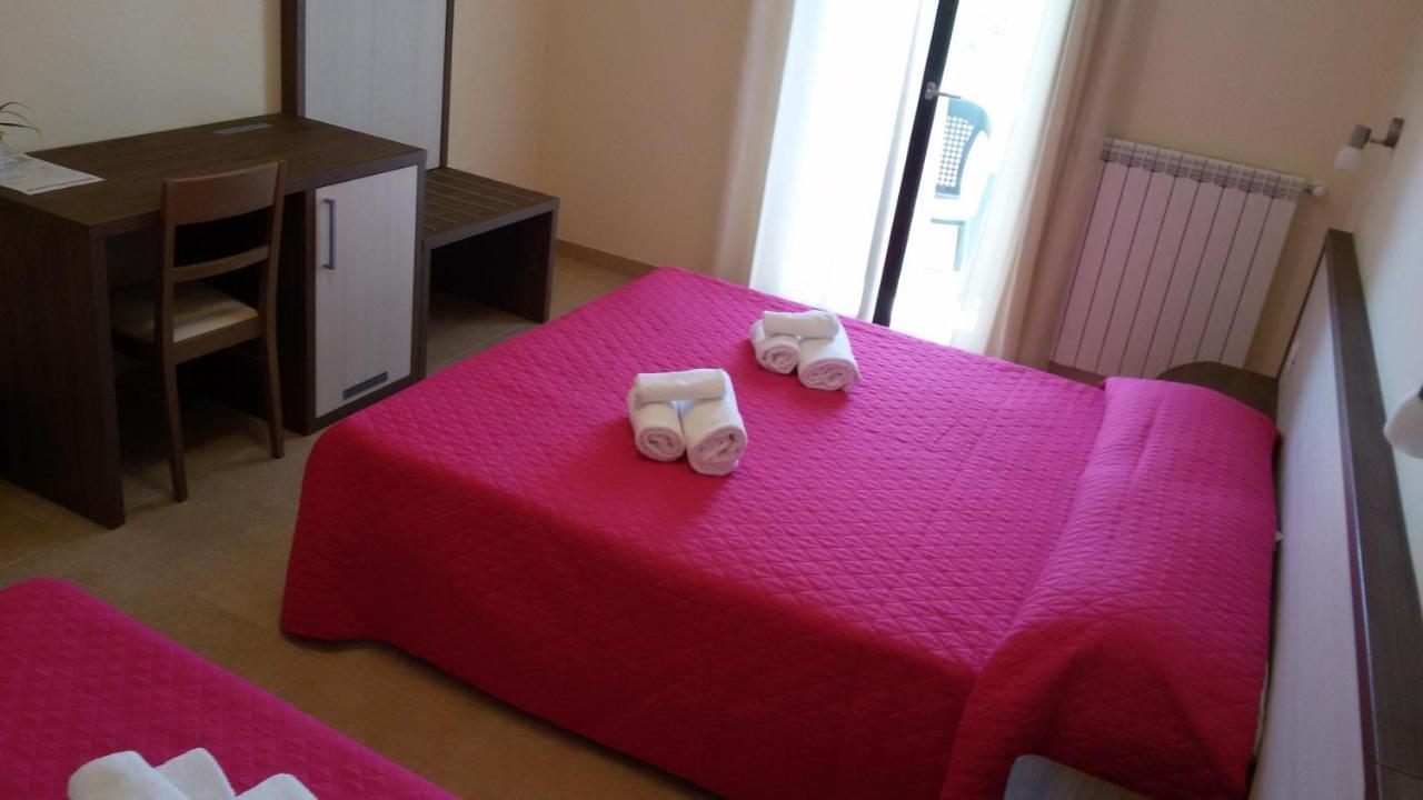 B&B Hotel Helios Uggiano La Chiesa Dış mekan fotoğraf