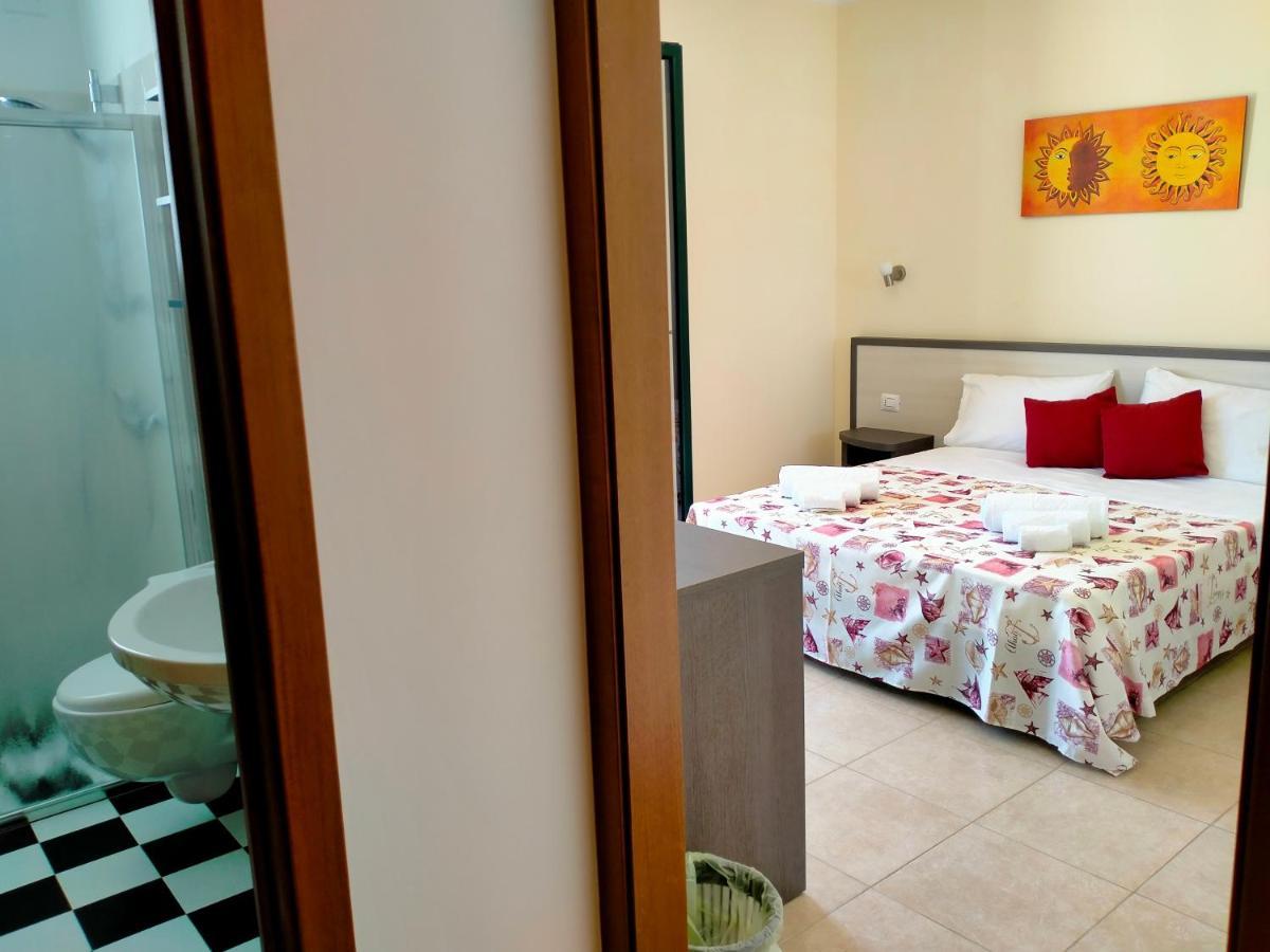 B&B Hotel Helios Uggiano La Chiesa Dış mekan fotoğraf