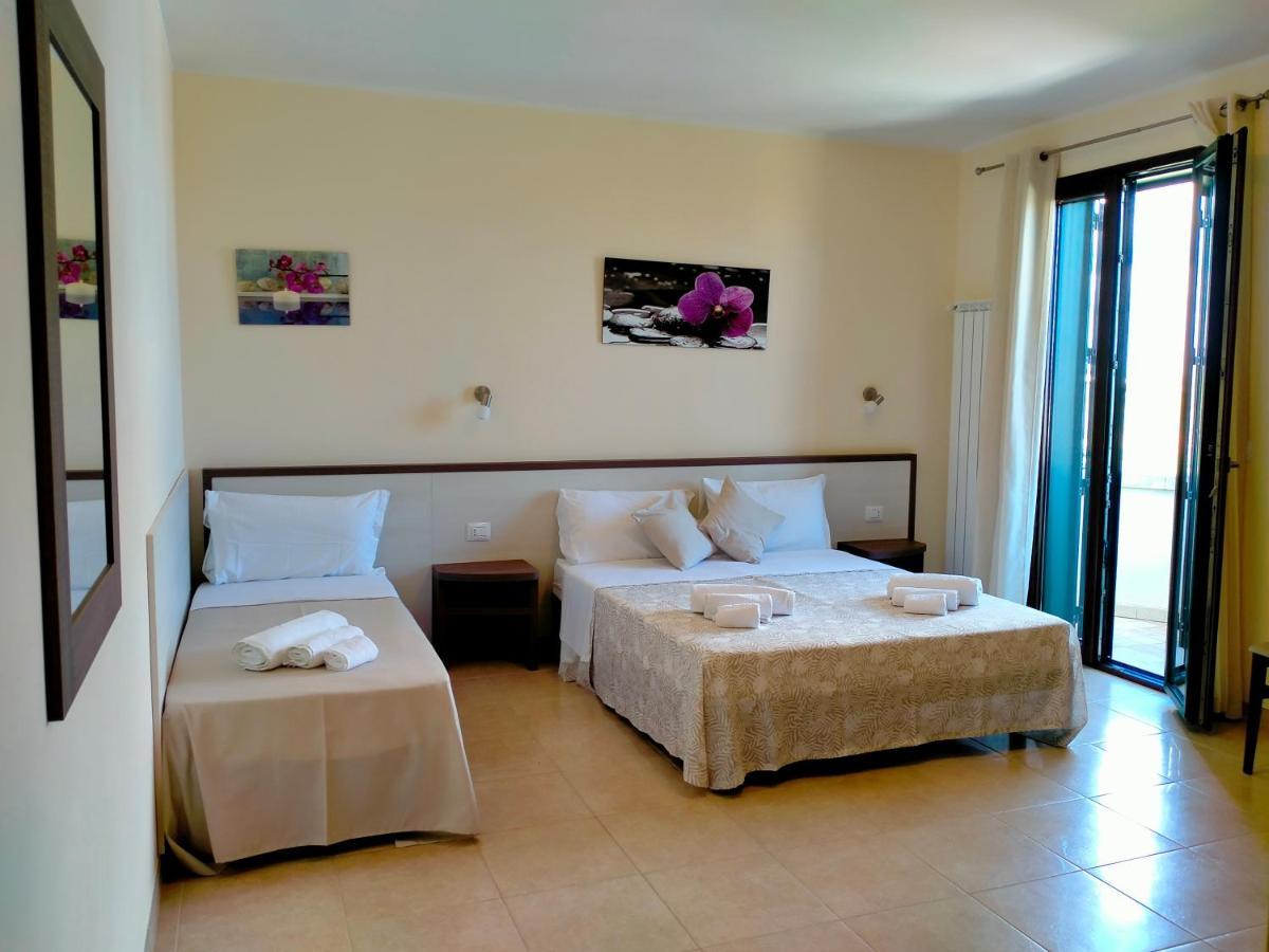 B&B Hotel Helios Uggiano La Chiesa Dış mekan fotoğraf
