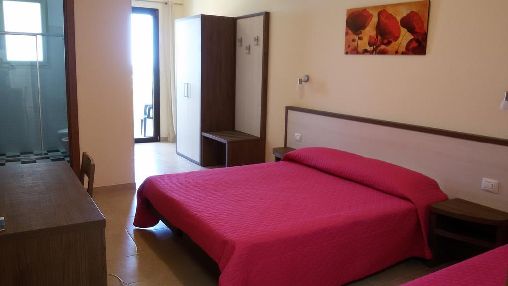 B&B Hotel Helios Uggiano La Chiesa Dış mekan fotoğraf